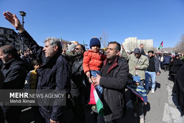 راهپیمایی مردم زنجان در محکومیت حملات آمریکایی - صهیونیستی