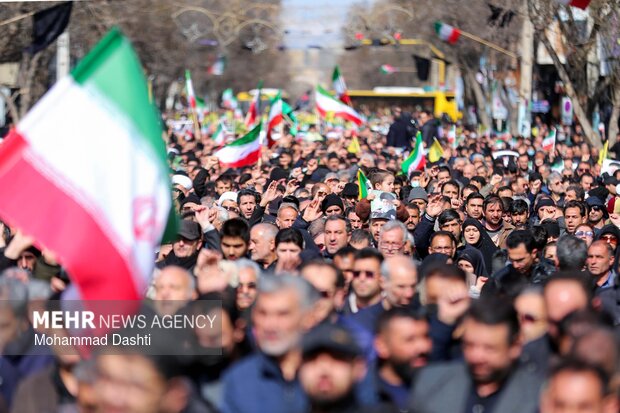 راهپیمایی مردم اردبیل در محکومیت حملات آمریکایی - صهیونیستی