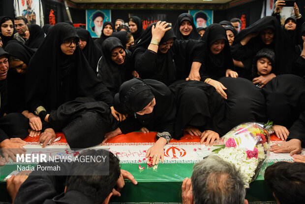 وداع با پیکر مطهر شهدای جنگ رمضان در کرج