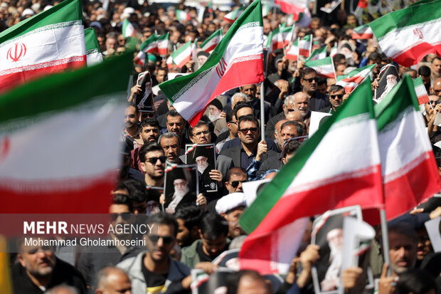 راهپیمایی مردم بوشهر در محکومیت حملات آمریکایی - صهیونیستی