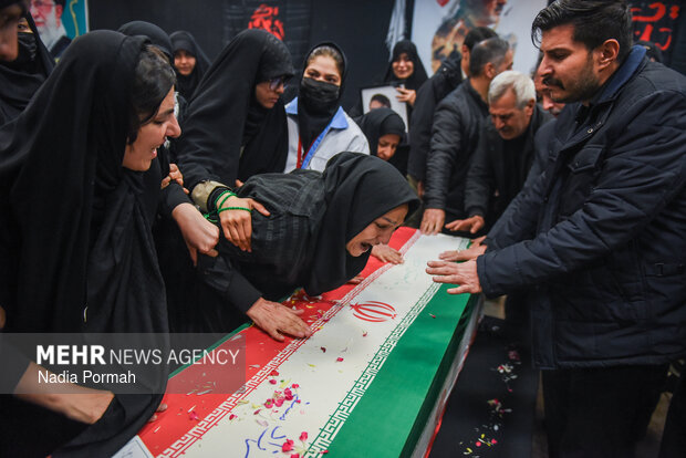 وداع با پیکر مطهر شهدای جنگ رمضان در کرج