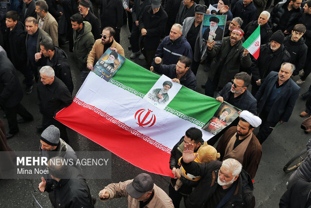 راهپیمایی مردم تبریز در محکومیت حملات آمریکایی - صهیونیستی