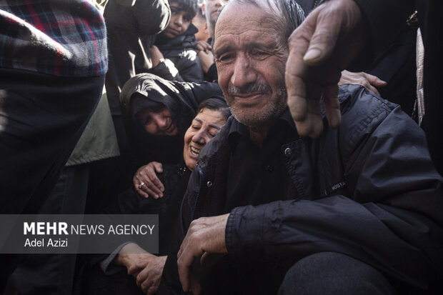 خاکسپاری پیکر مطهر شهدای مدافع وطن در اراک