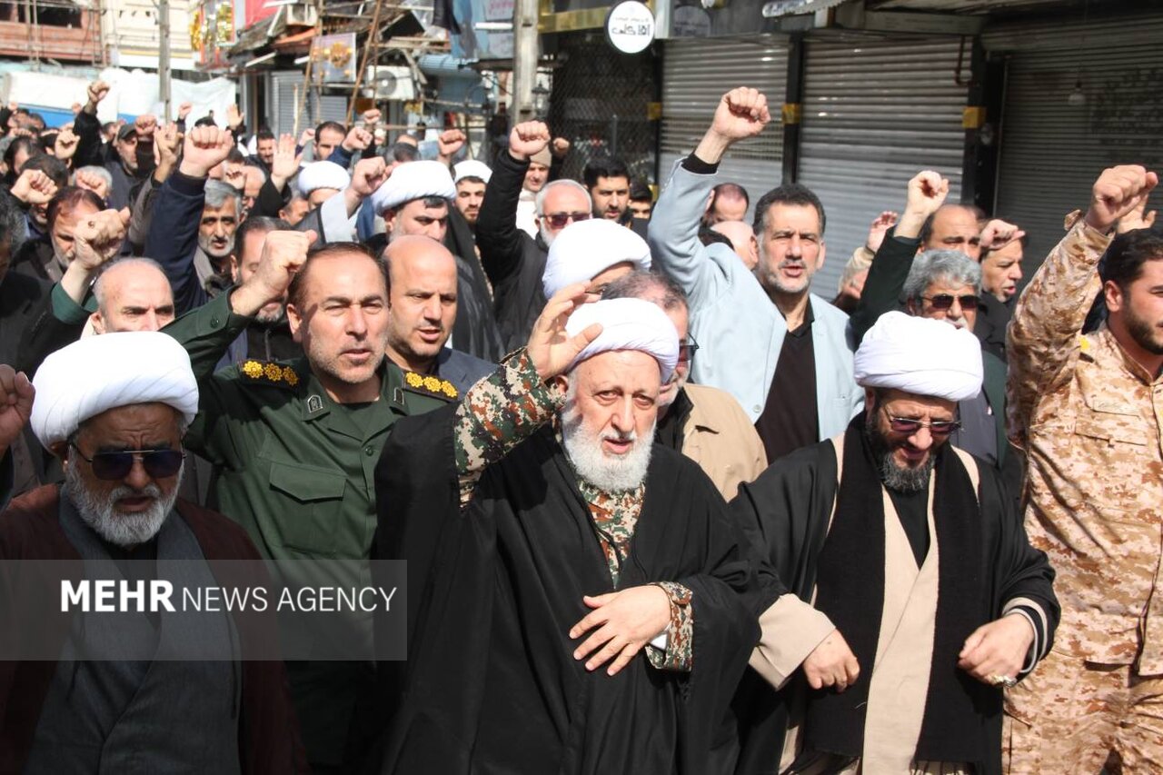 راهپیمایی نمازگزاران آستارایی علیه جنایات آمریکا و رژیم صهیونیستی راهپیمایی نمازگزاران آستارایی علیه جنایات آمریکا و رژیم صهیونیستی