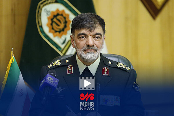 دستور تیر برای برخورد با سارقین در شرایط جنگی صادر شد دستور تیر برای برخورد با سارقین در شرایط جنگی صادر شد