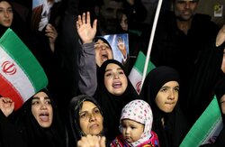 قیام مردم ورامین در سوگ رهبر شهید امت