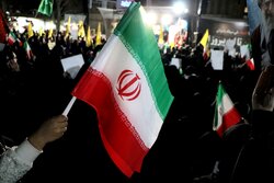 قیام مردم پیشوا در سوگ رهبر انقلاب