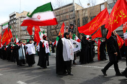 روایت یک مأموریت تاریخی؛ بانوان پای کار انقلاب هستند