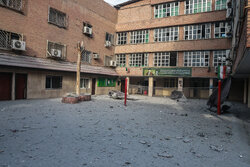 استشهاد استاذ جامعي واسرته في 
عدوان صهيوني على طهران