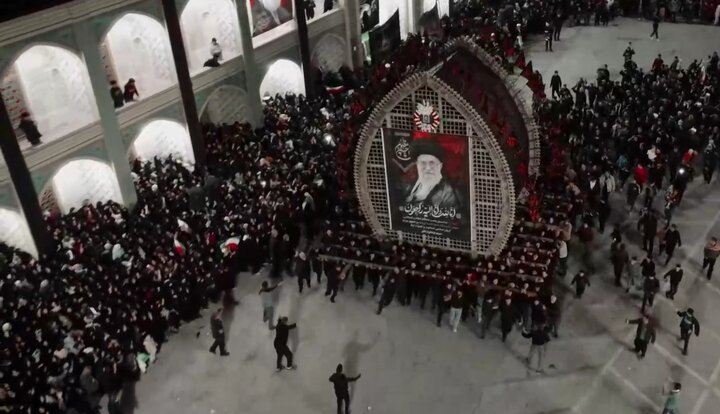 آیین نخل‌برداری در اردکان به یاد امام شهید انقلاب؛ رمضانی که محرم شد
