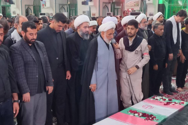 پیکر مطهر شهید «محمودزاده» در بندرعباس تشییع شد