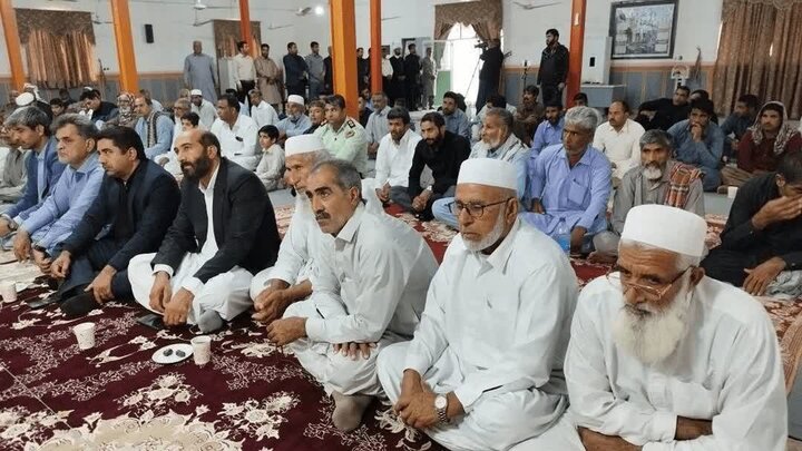 اعلام آمادگی سران طوایف شرق کرمان برای دفاع از امنیت ایران