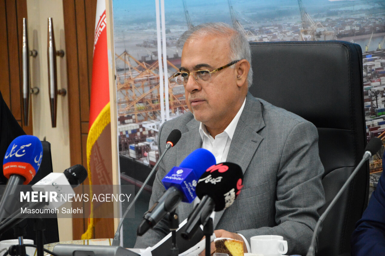 آشوری: تجربه بندر شهید رجایی مبنای پدافند غیرعامل بنادر شد