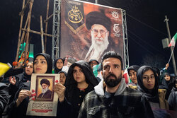 اجتماع شبانه مردم گرگان در سوگ و خونخواهی رهبر شهید