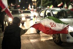 میدان داری اصفهانی‌ها در خیابانها با کاروان خودرویی