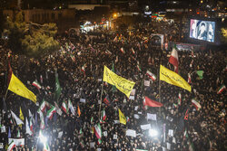 اجتماع اراکی‌ها در هفتمین شب شهادت رهبر انقلاب