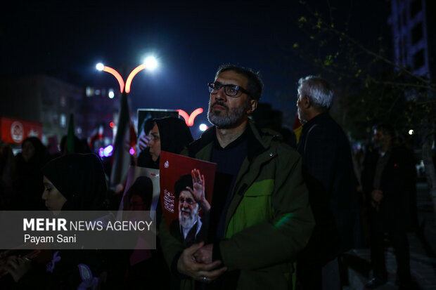 عزاداری و تجمع مردمی در سوگ رهبر شهید در تهرانسر