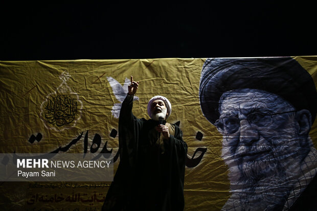 عزاداری و تجمع مردمی در سوگ رهبر شهید در تهرانسر
