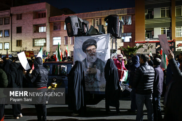 عزاداری و تجمع مردمی در سوگ رهبر شهید در تهرانسر