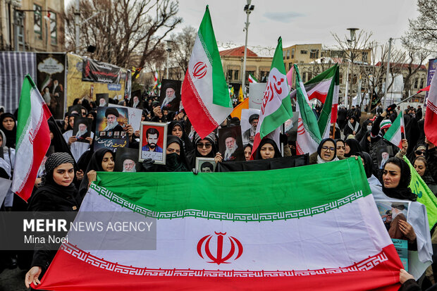 اجتماع بانوان انقلابی تبریز در خونخواهی قائد اُمّت