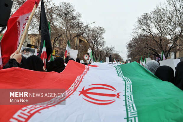 اجتماع بانوان انقلابی تبریز در خونخواهی قائد اُمّت