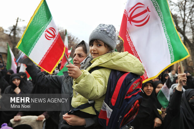 اجتماع بانوان انقلابی تبریز در خونخواهی قائد اُمّت