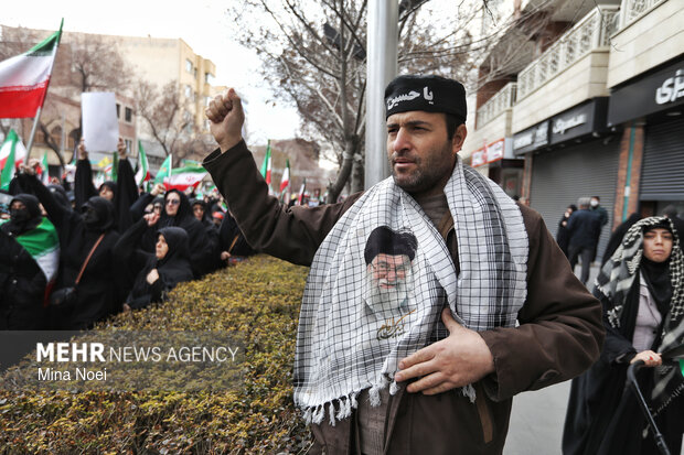 اجتماع بانوان انقلابی تبریز در خونخواهی قائد اُمّت