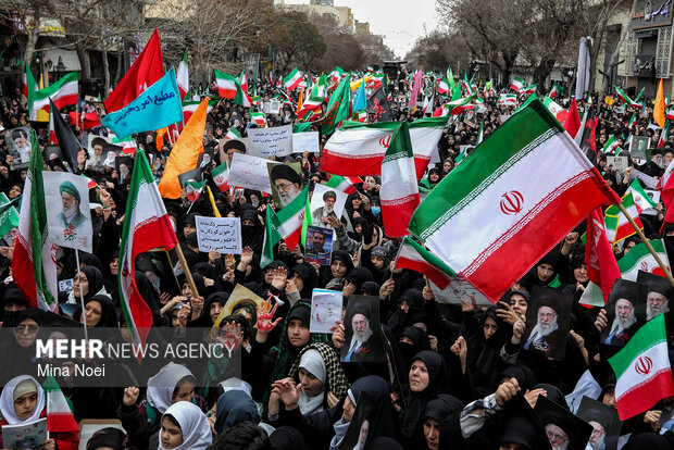 اجتماع بانوان انقلابی تبریز در خونخواهی قائد اُمّت