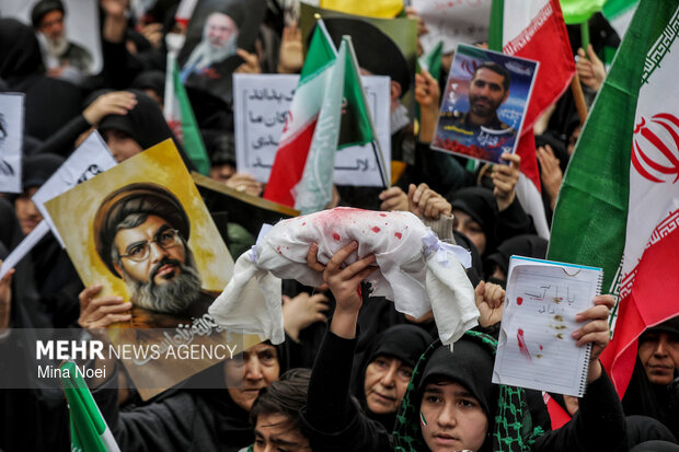 اجتماع بانوان انقلابی تبریز در خونخواهی قائد اُمّت