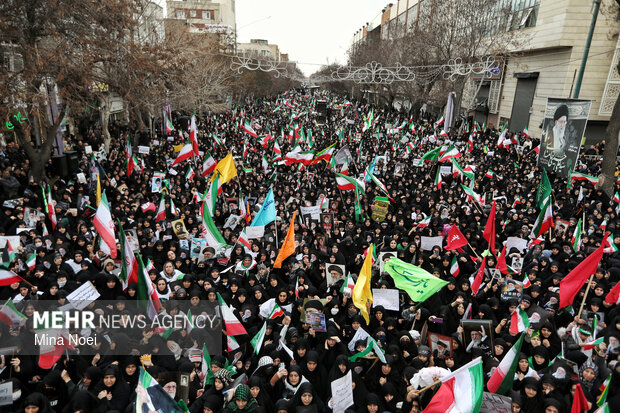 اجتماع بانوان انقلابی تبریز در خونخواهی قائد اُمّت