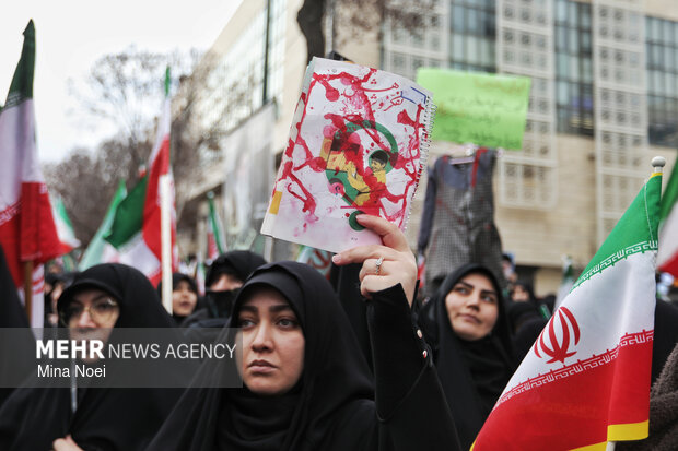 اجتماع بانوان انقلابی تبریز در خونخواهی قائد اُمّت