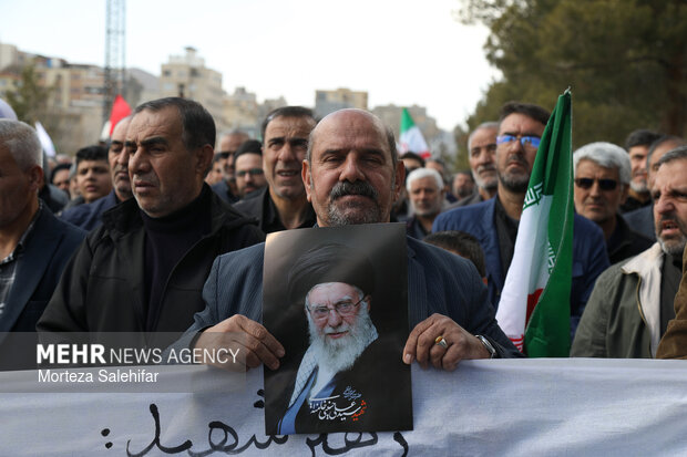 تشییع پیکر شهید «اردشیر رئیسی دهکردی» در شهرکرد