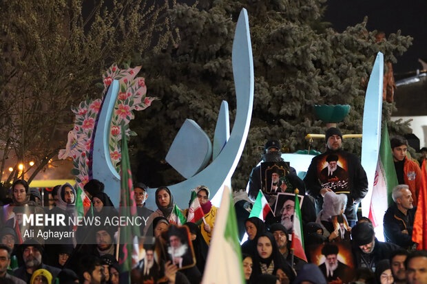 سوگواری مردم ارومیه در هفتمین روز شهادت امام اُمّت