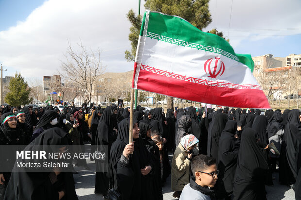 تشییع پیکر شهید «اردشیر رئیسی دهکردی» در شهرکرد