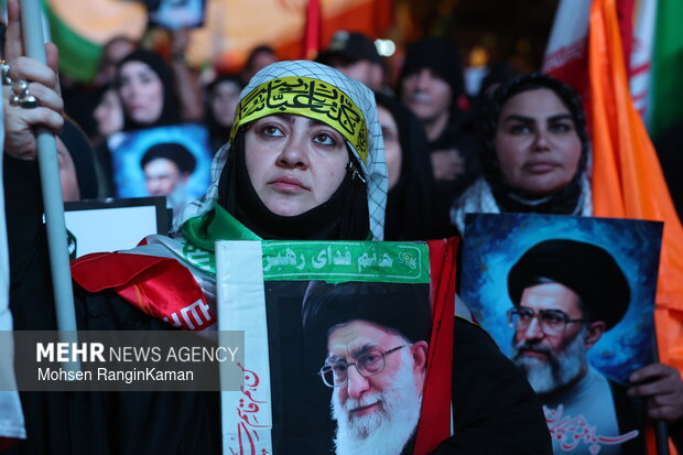 بینش زنان را به آکادمی‌ها تزریق کنیم؛ حماسه زن ایرانی