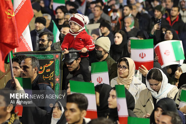 سوگواری مردم ارومیه در هفتمین روز شهادت امام اُمّت