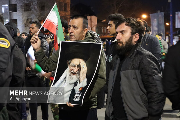 سوگواری مردم ارومیه در هفتمین روز شهادت امام اُمّت