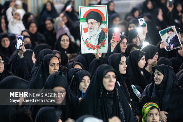 اجتماع دانش آموزان شهرستان آران و بیدگل در محکومیت تجاوز آمریکا و رژیم صهیونیستی