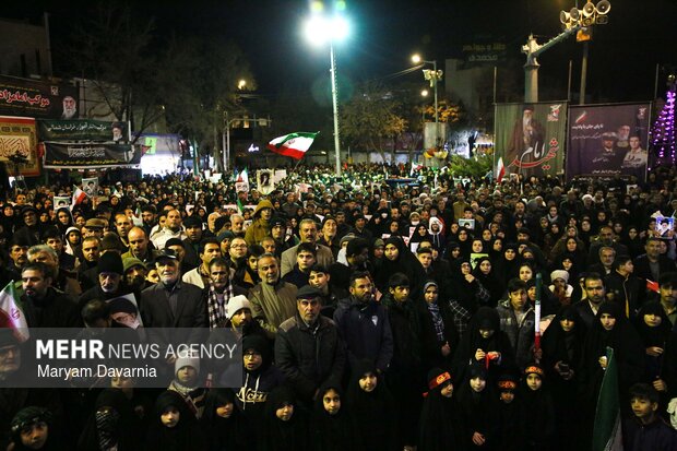 اجتماع بجنوردی‌ها در هفتمین روز شهادت رهبر انقلاب