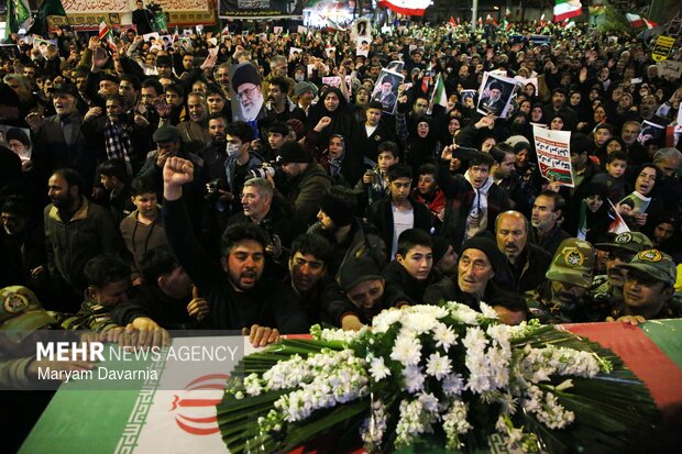 اجتماع بجنوردی‌ها در هفتمین روز شهادت رهبر انقلاب