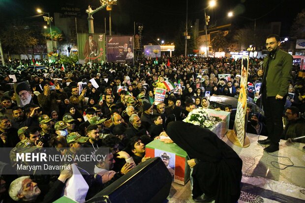 اجتماع بجنوردی‌ها در هفتمین روز شهادت رهبر انقلاب