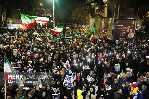 اجتماع بجنوردی‌ها در هفتمین روز شهادت رهبر انقلاب