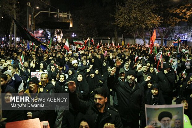 اجتماع بجنوردی‌ها در هفتمین روز شهادت رهبر انقلاب