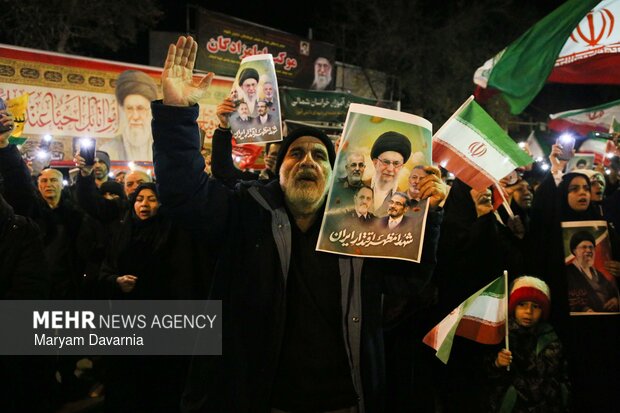 اجتماع بجنوردی‌ها در هفتمین روز شهادت رهبر انقلاب