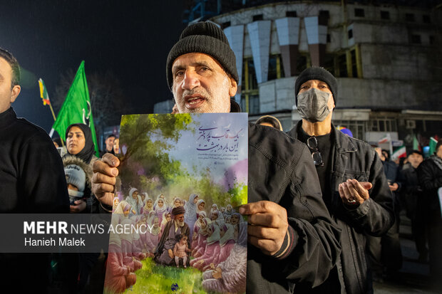 اجتماع شبانه مردم گرگان در سوگ و خونخواهی رهبر شهید