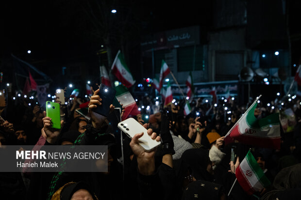 اجتماع شبانه مردم گرگان در سوگ و خونخواهی رهبر شهید