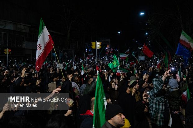 اجتماع شبانه مردم گرگان در سوگ و خونخواهی رهبر شهید