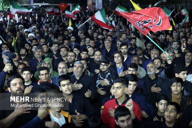 اجتماع بوشهری‌ها در هفتمین روز شهادت رهبر انقلاب