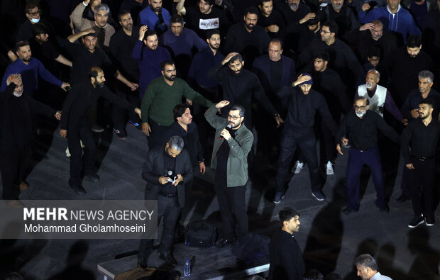 اجتماع بوشهری‌ها در هفتمین روز شهادت رهبر انقلاب