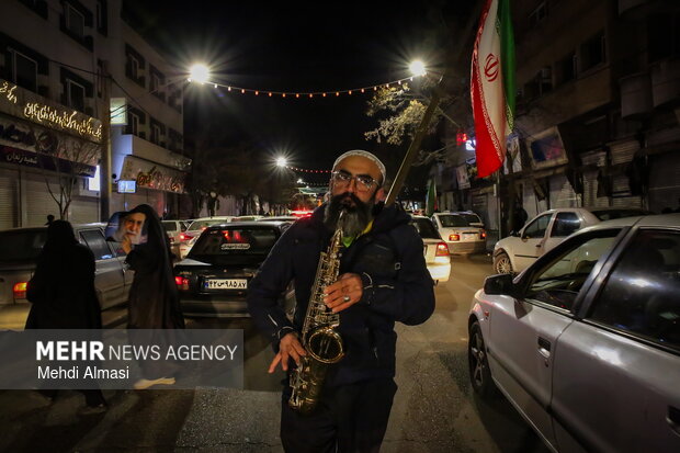 دسته‌ی عزاداری هیئت‌‌ فاطمیون‌‌ زنجان در رثای شهادت رهبر انقلاب